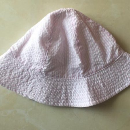 Texturized fabric girl hat