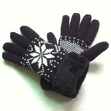 knitted gloves