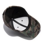 Kamuflaj beyzbol şapkası