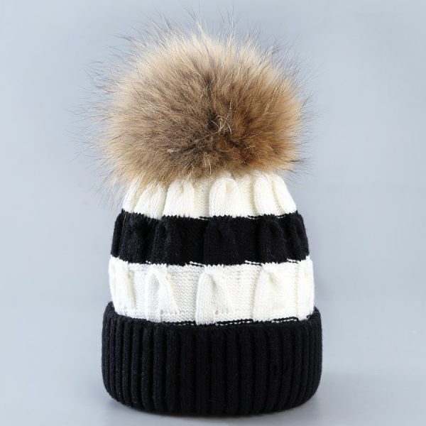 Fashion women hat with pom
