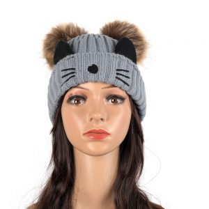 Grey cat style kitted hat with pom for lady