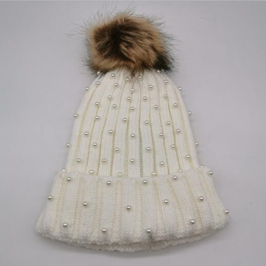 Pearls studded pompom beanie