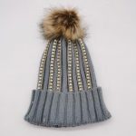 Stones pompom beanie
