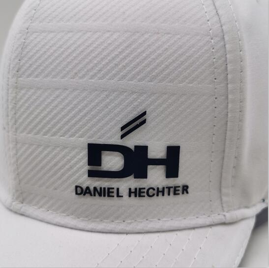 Cappellino da baseball goffrato