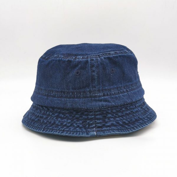 Liut topi baldi yang dicuci kecil untuk lelaki