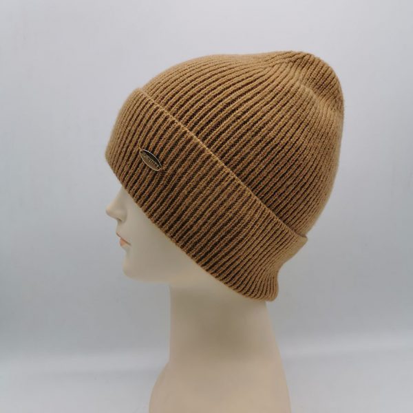 Acrylic soft hand feeling folding beanie with decorated gold brand