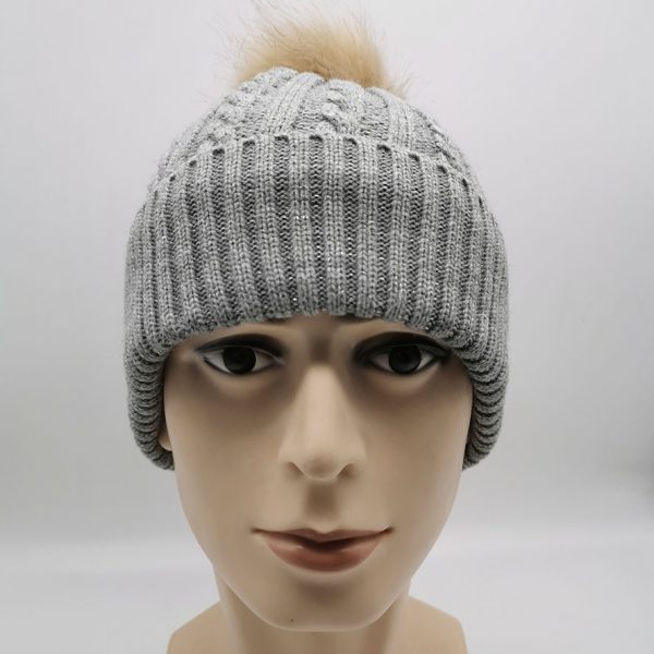 Classic cable knit cuff pom hat
