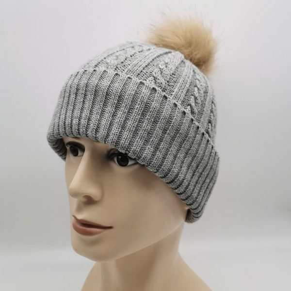 Classic cable knit cuff pom hat