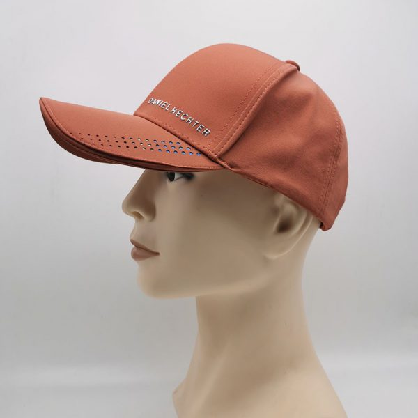 Berry découpé au laser étiré casquette argent TPU self tissu chapeau sandwich